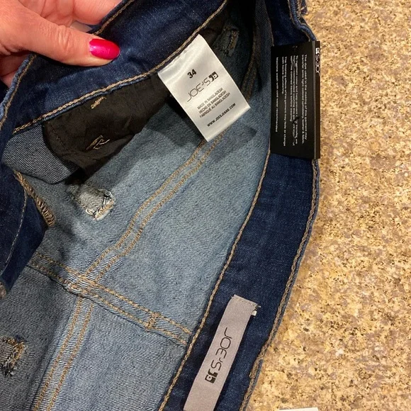NWT Joe’s Jeans The Brixton Straight + Narrow Size 34